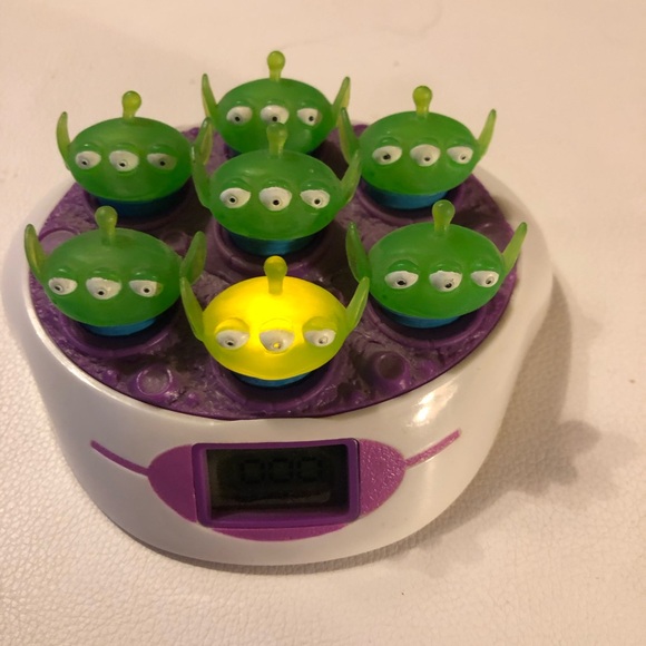 Works Disney Pixar Toy Story 3 Bop The Alien LCD Video Handheld Game lgm Aliens - Picture 14 of 14